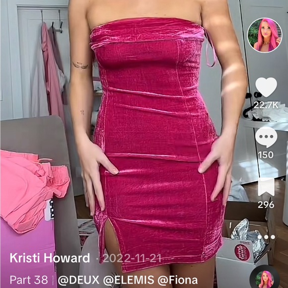Dresses & Skirts - Velvet strapless dress - small